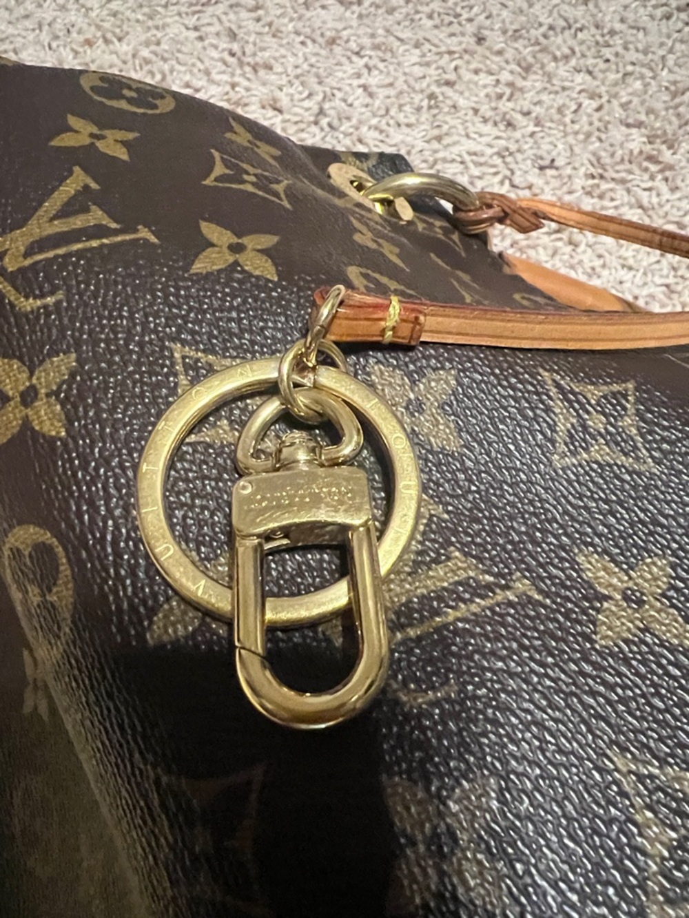 EUC Louis Vuitton Artsy - Picture 11 of 16